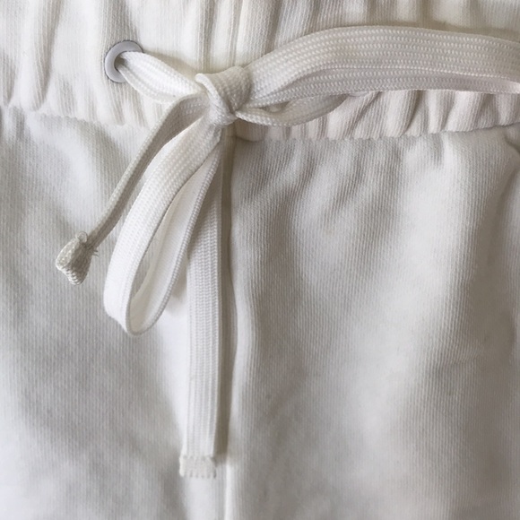 Theory 38 white cotton French terry shorts M NWT - Picture 2 of 6